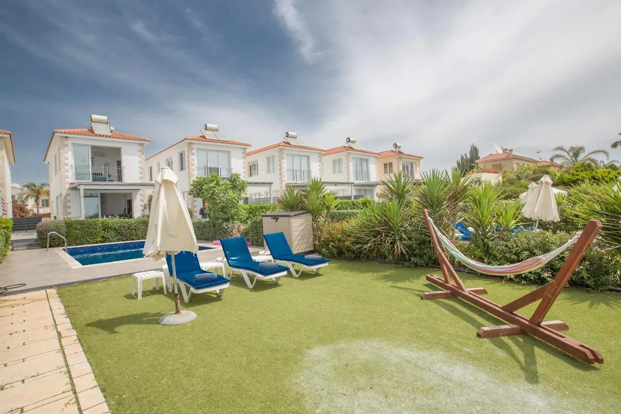 Villa Suri, Luxury Seafront Villa Ayia Napa