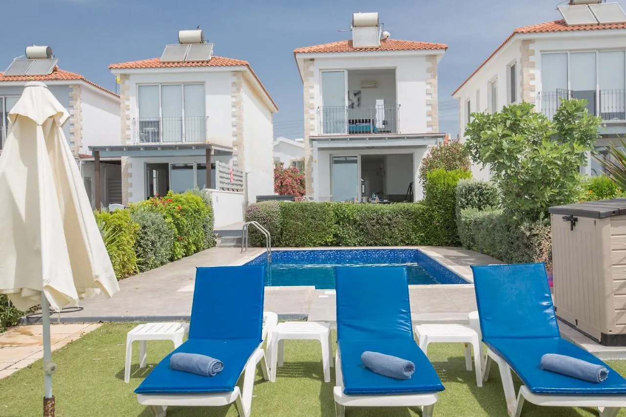 Villa Suri, Luxury Seafront Villa Ayia Napa